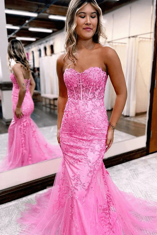 Slay Your Prom With Trending Lace Prom Dresses 2025