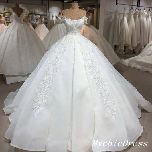 Say 'I Do' To The Top 8 Wedding Dresses Trends For 2023