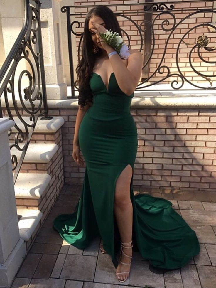 Simple Prom Dresses For A Stunning Prom Look