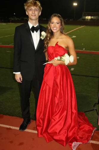 2025 Most Instagram-Worthy Prom Dresses To Stand Out on Your Big Night