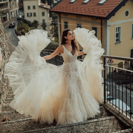 The 6 Most Romantic Wedding Gowns You Probably Never Knew Existed