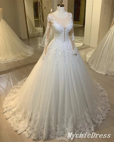 Top 8 Winter Wedding Dress Ideas 2025