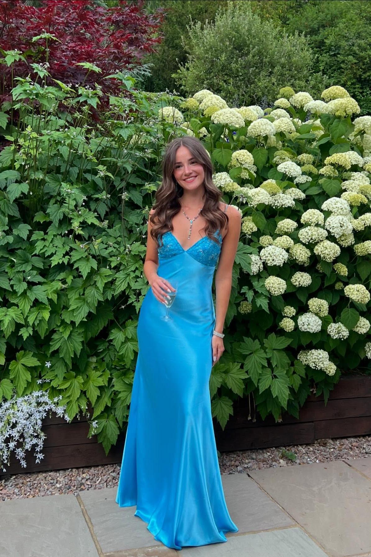 Top 6 Prom Dresses Styles That Are Slimming