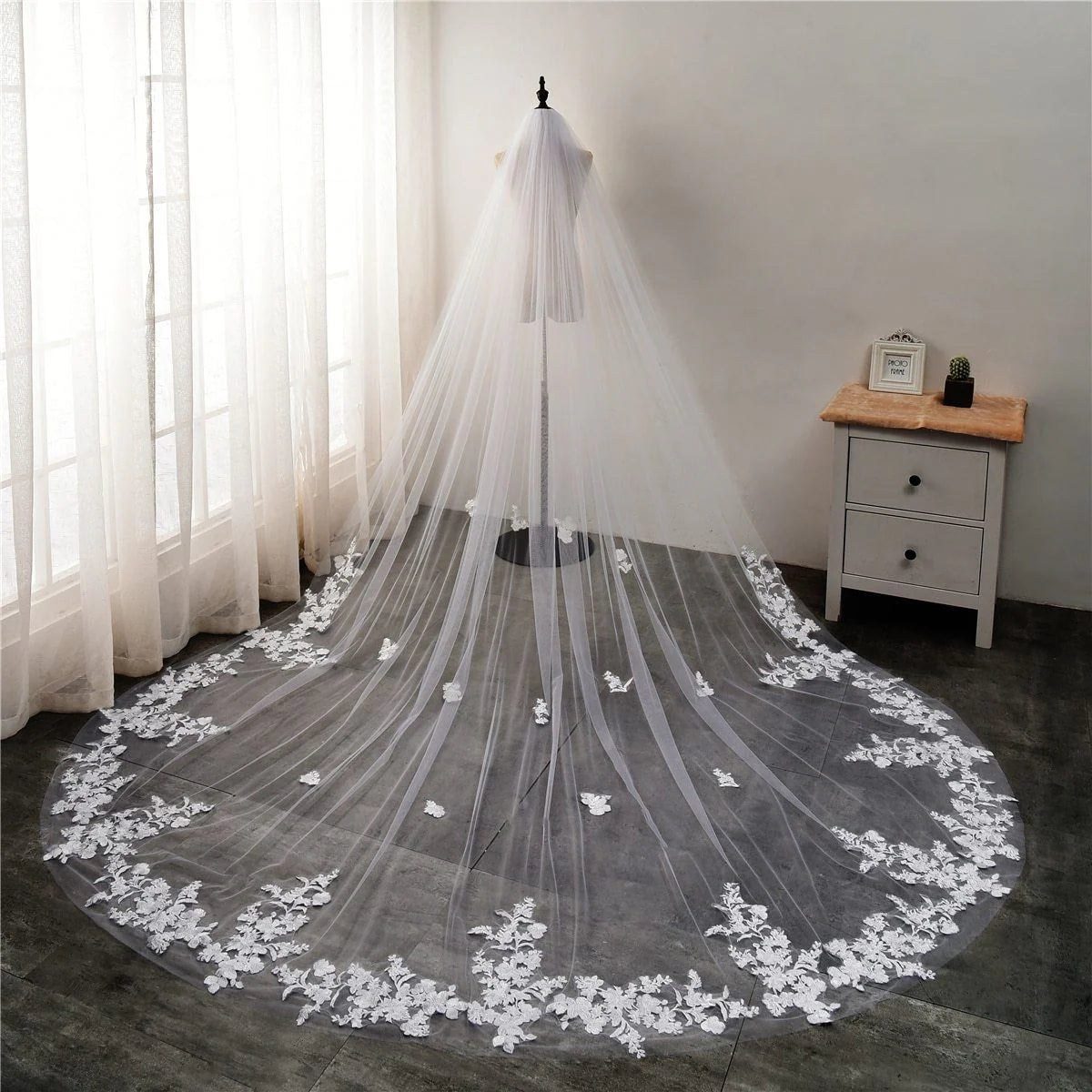 3M Lace Bridal Veil for weddings With Comb