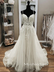 A-Line Lace Beach Wedding Dress Sleeveless V-neck Tulle Applique