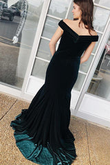 Dark Green Velvet Winter Formal Dress Off the Shoulder Prom Dress 2024 MyChicDress