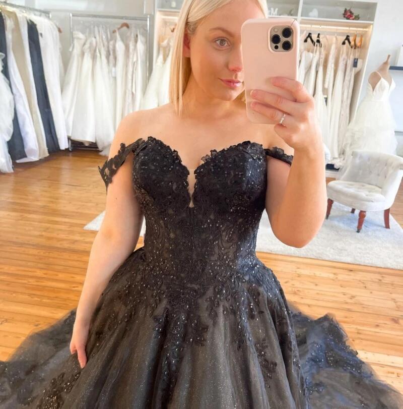 Plus Size Black Gothic Wedding Dress A-line Off The Shoulder Tulle - MyChicDress