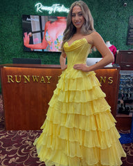 Ruffles Strapless 2025 Tiered prom Dress Yellow Lace Chiffon Split