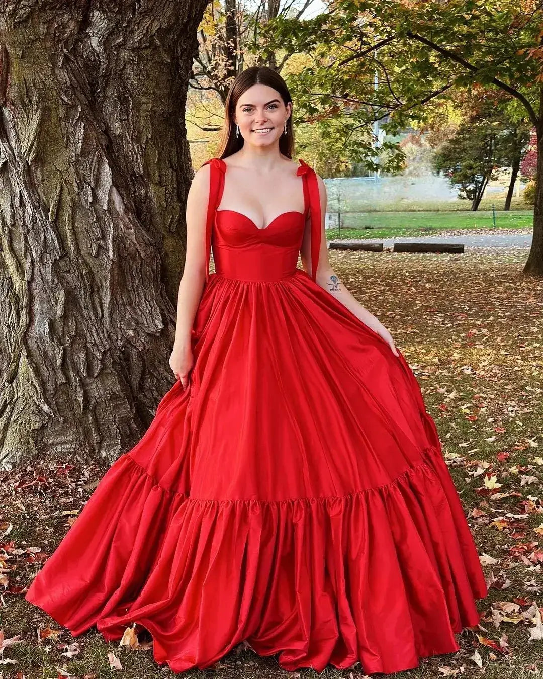 Vestido de convidado de casamento de cetim preto simples querida vestidos formais longos