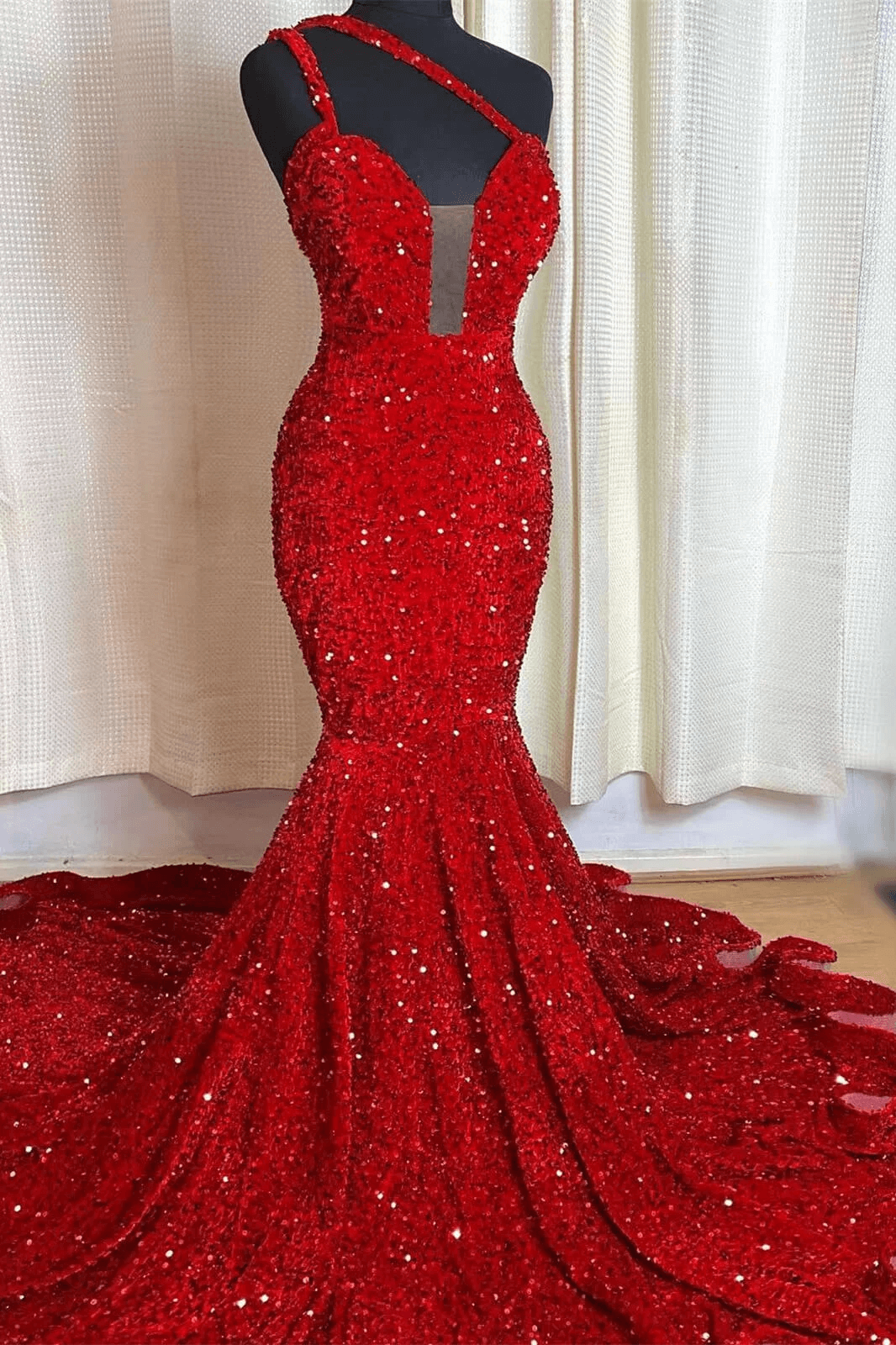 Sweetheart Sleeveless Sequins Red Mermaid Prom Dresses - MyChicDress