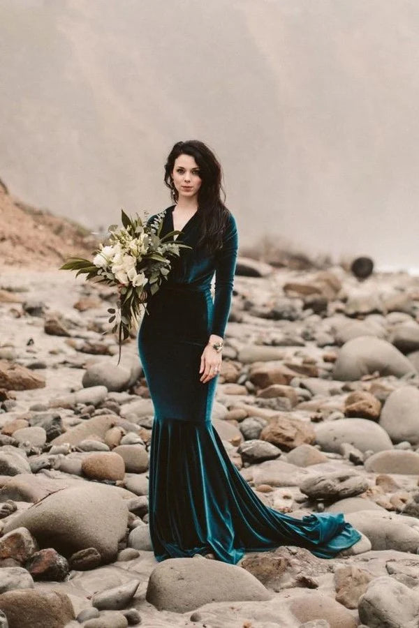 Winter Velvet Dark Green Formal Dresses with Long Sleeves