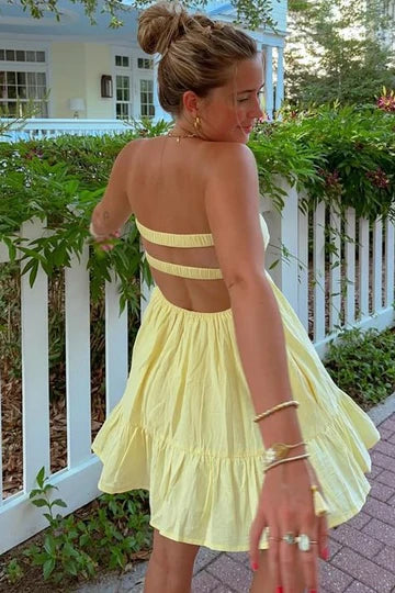 A-Line Yellow Strapless Short Homecoming Dress V-Neck