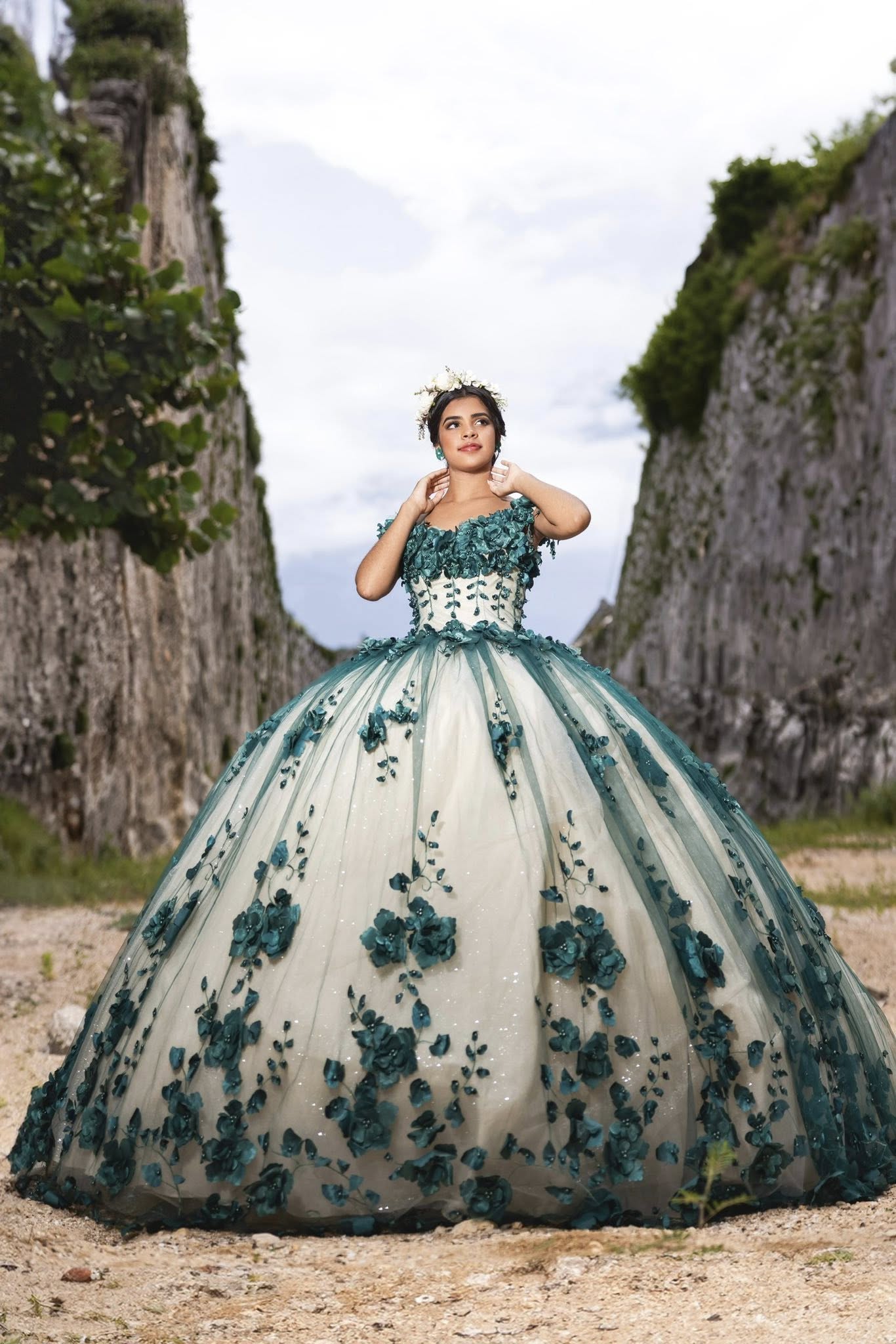 Ball Gown Emerald Green Quince Dresses Off the shoulder with 3D Flowers
