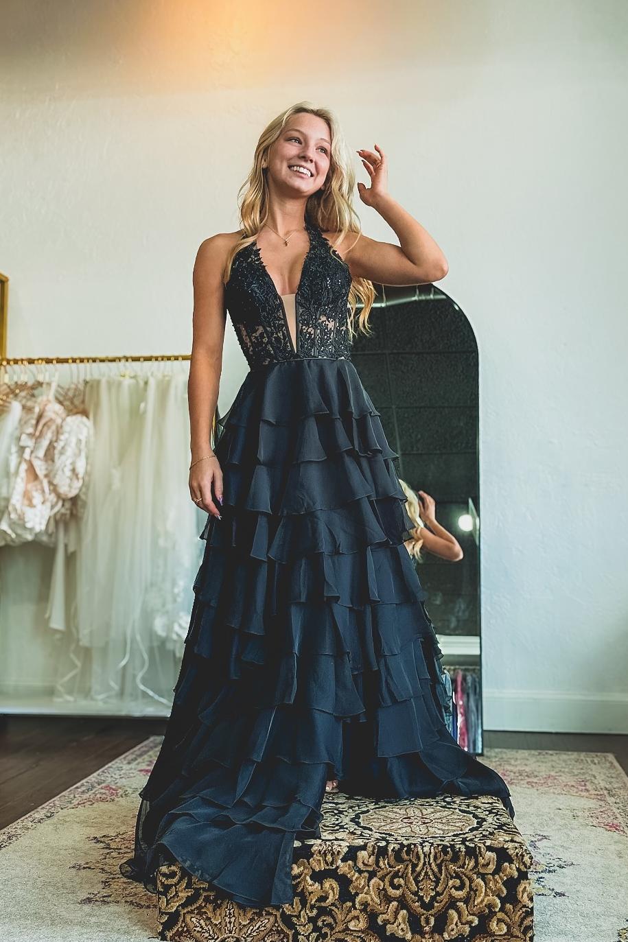 Ruffle Halter Prom Dress black Lace Appliques Uk Evening Gown