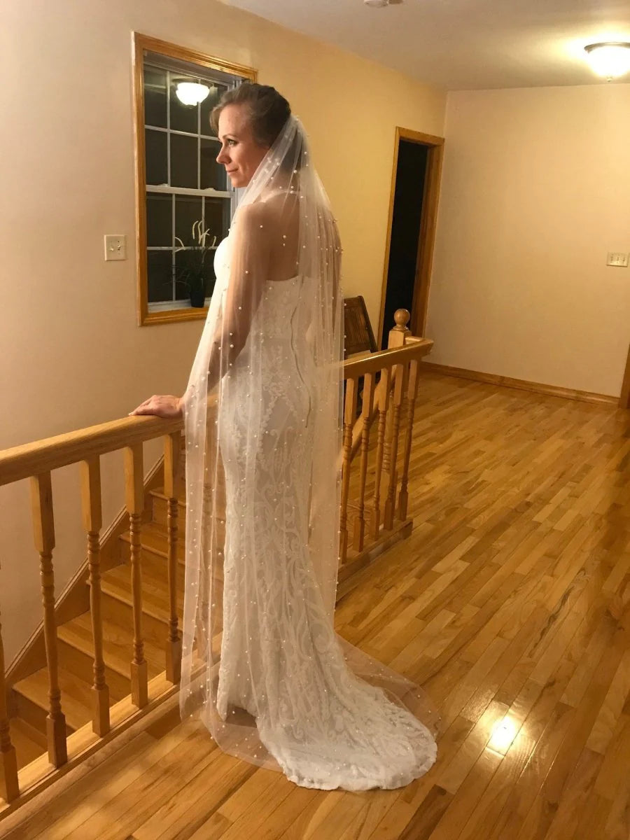 Elegant Long Tulle Wedding Veil with Pearls