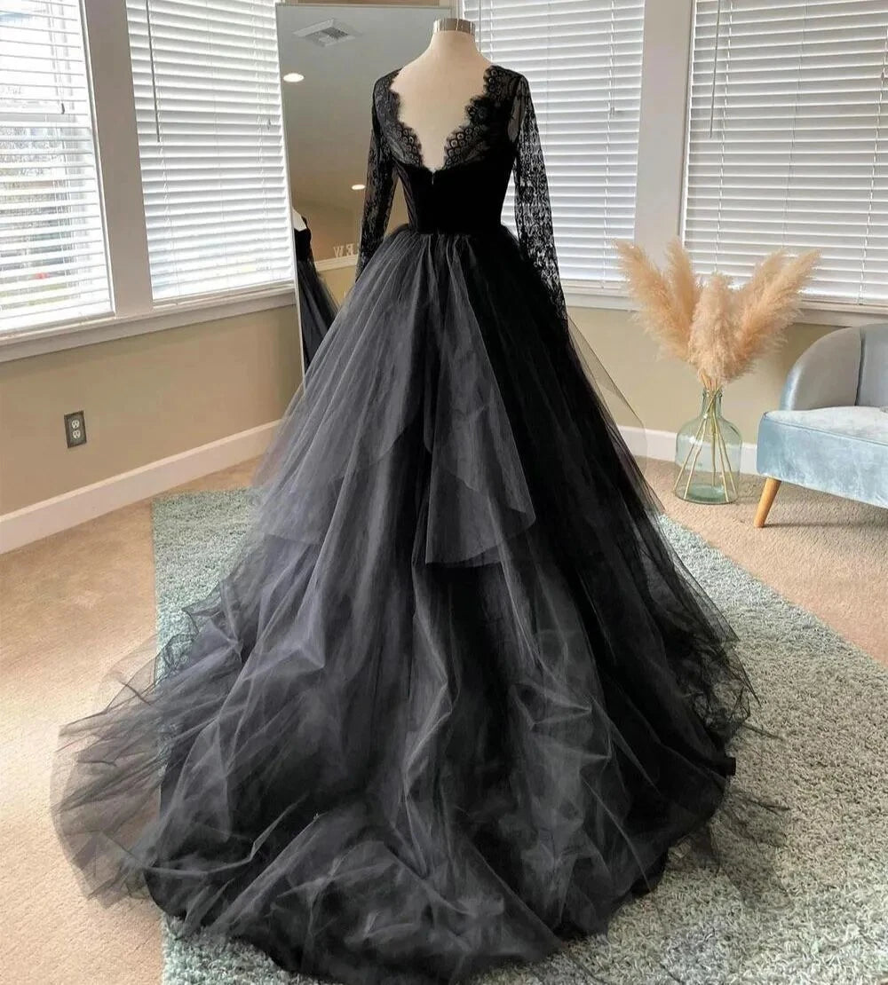 Cheap Gothic Tulle Wedding Dress Black Sweetheart Lace Sleeves