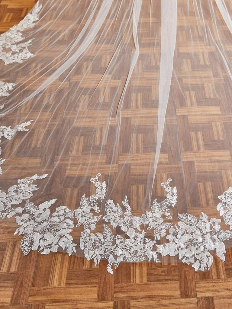 Hot Floral Cathedral Train Lace Wedding Veil for Brides