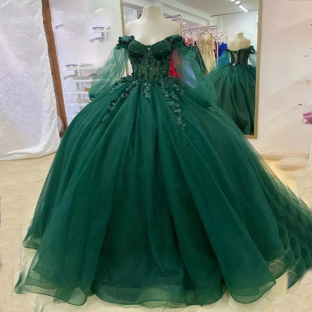 Long Sleeves Green Tulle Quinceanera Dresses with Floral Lace Applique