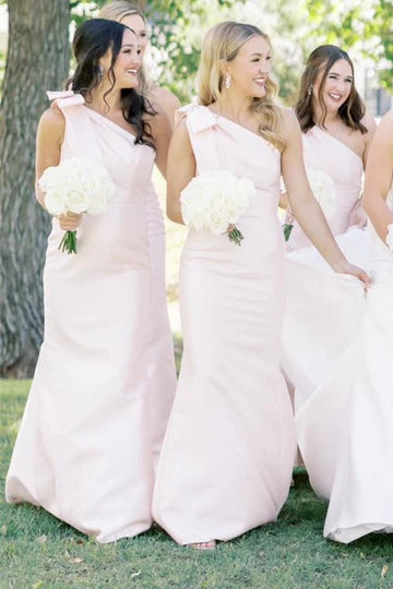 Black One-Shoulder Dress for Bridesmaids with Bow Strap