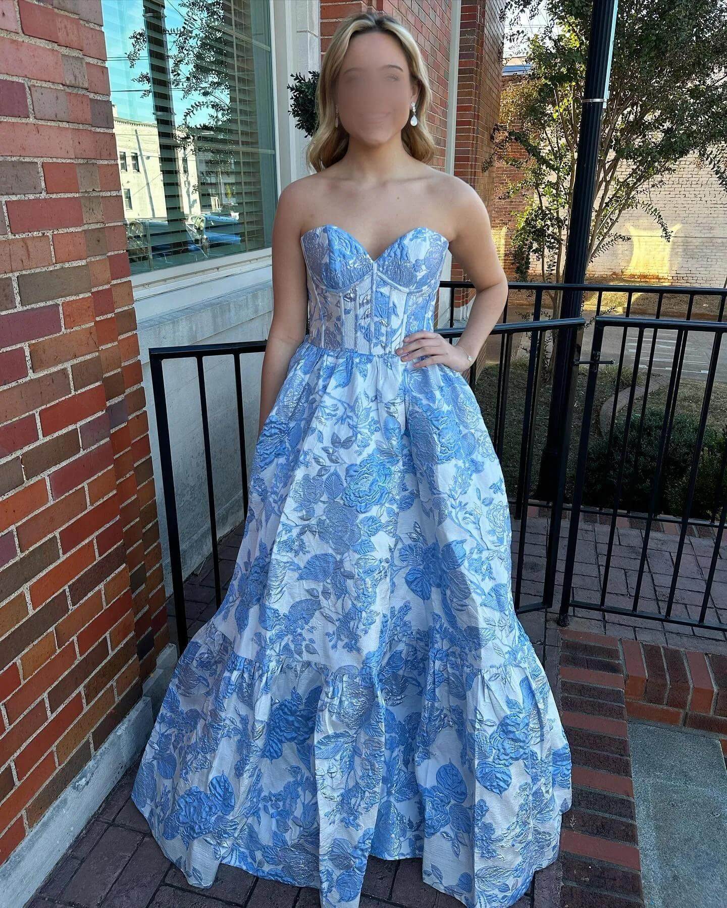 New Design A-Line Blue Floral Embroidery Prom Dresses Sweetheart
