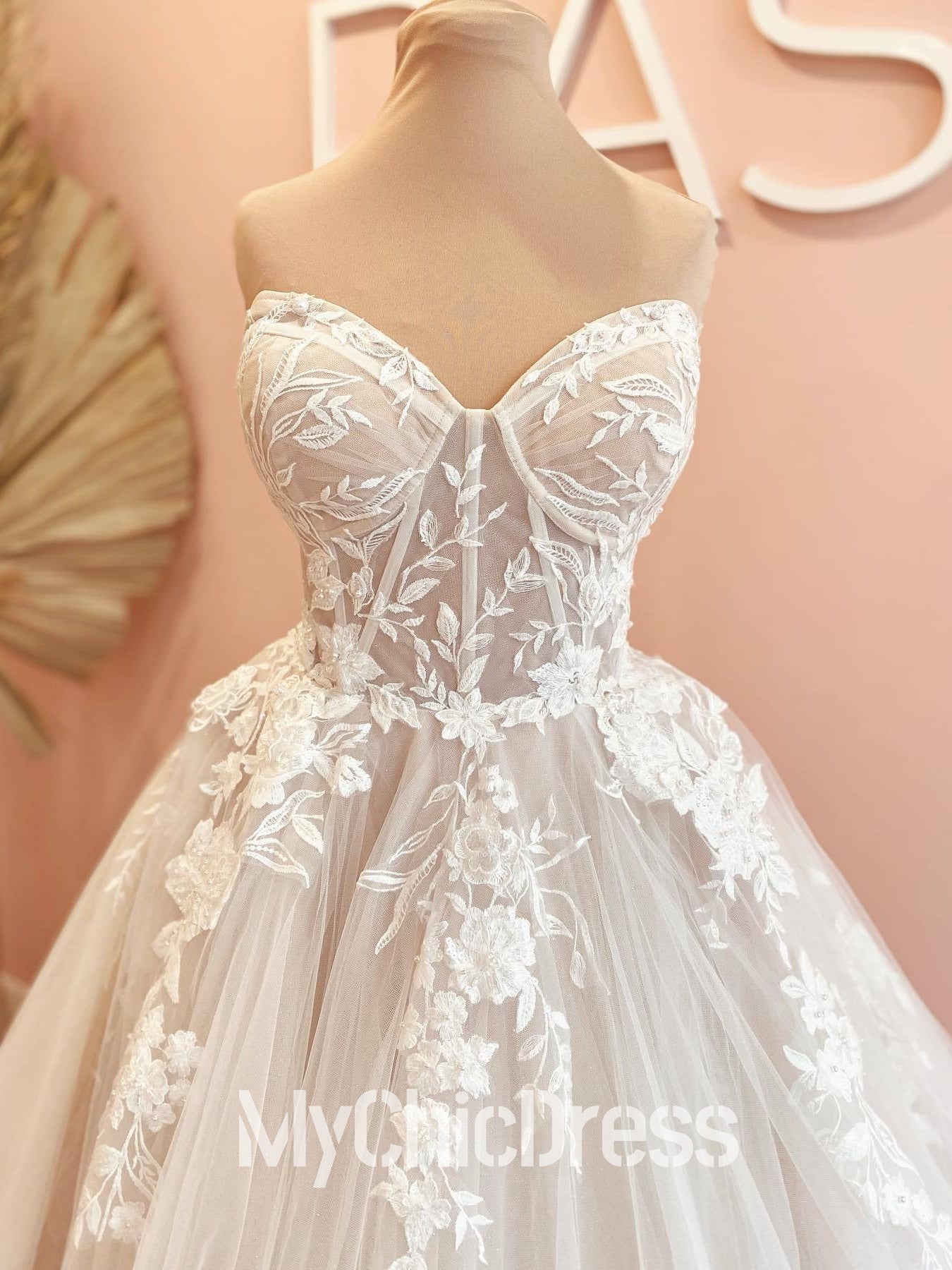 Princess Boho Lace Basque Waist Wedding Gown Strapless with Appliques