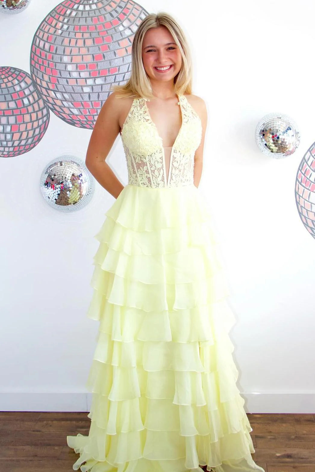 Ruffle Halter light yellow Prom Dress Blue Lace Appliques Uk Evening Gown