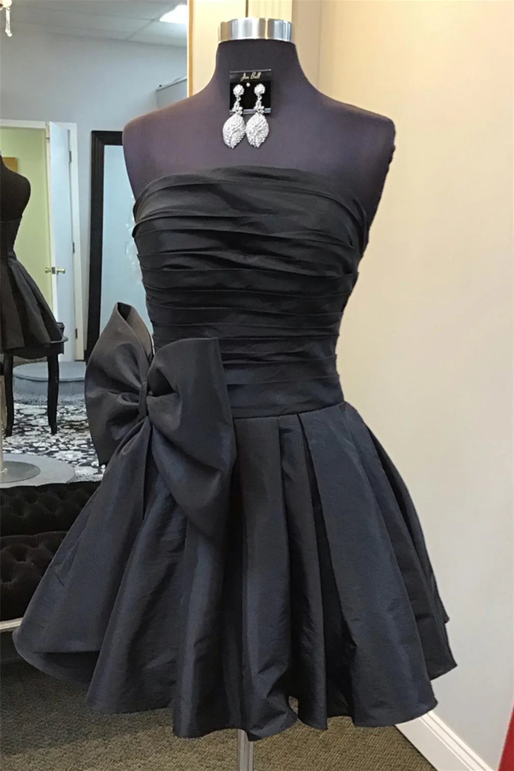 Satin Black Little Dresses for Homecoming
