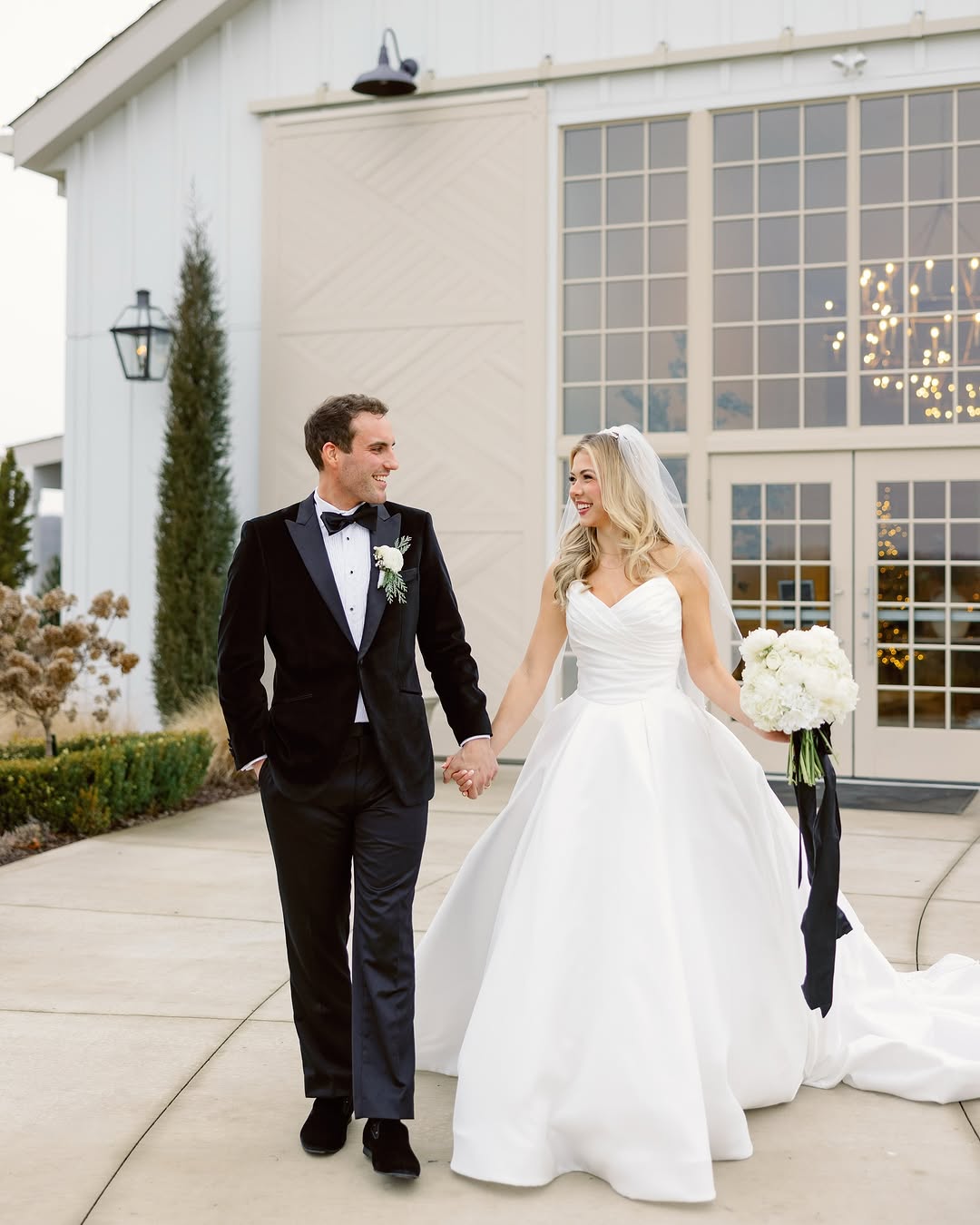 Satin Vintage Wedding Dresses Corset V Neck Sleeveless