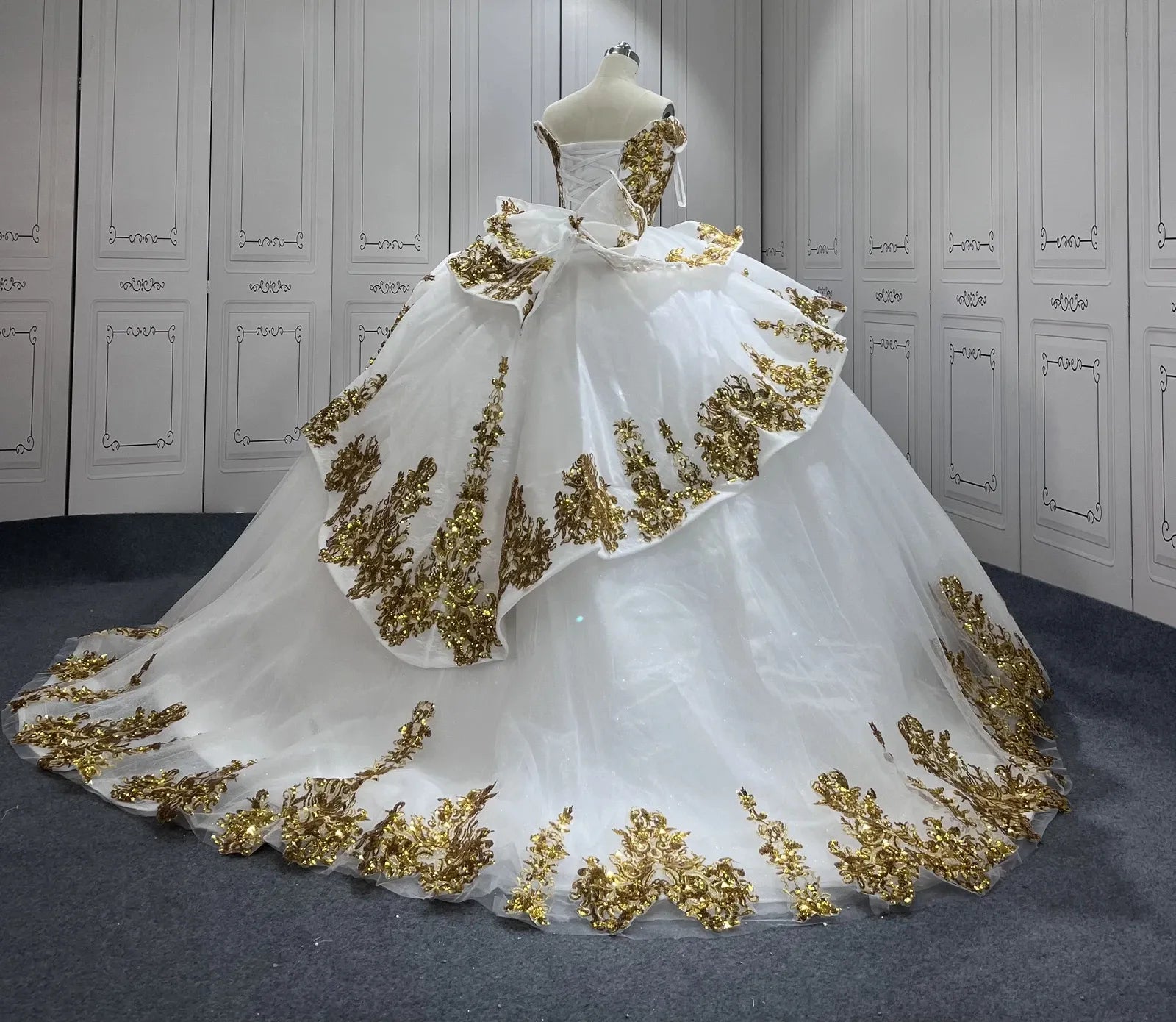 Sequin White and Gold Quinceanera Dresses Applique Tulle Wedding Dress
