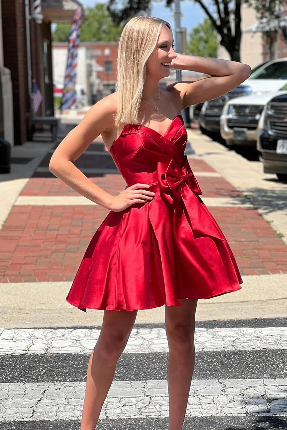 Short Sweetheart Red Hoco Dress Satin Sweet 16 Damas Dress with Bow