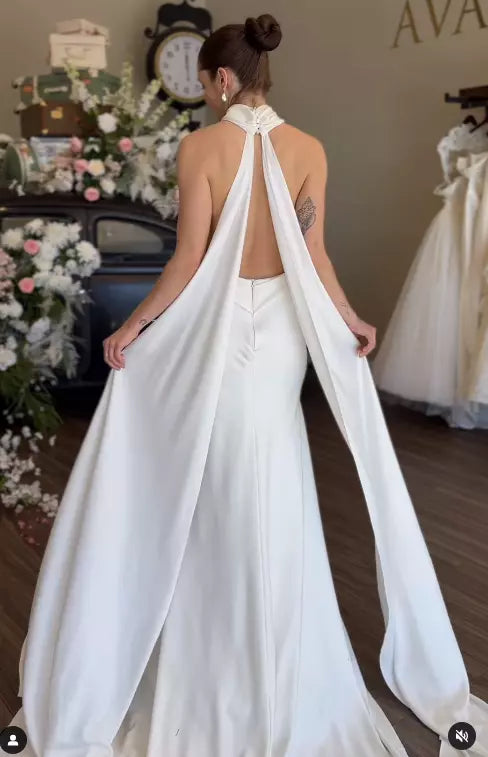 Unique Beach Halter Satin Wedding Dresses Sleeveless