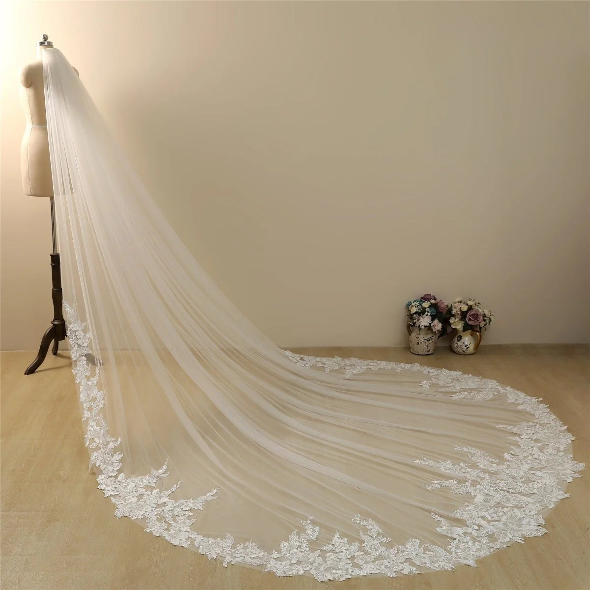 Vintage Lace Trim Cathedral Bridal Wedding Veil