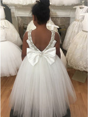 A-line Square Sleeveless Lace Flower Girl Dresses with Rhinestone Bowknot