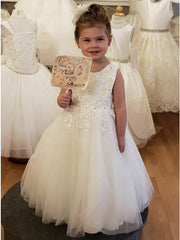 Sleeveless Scoop Lace Beaded White Flower Girl Dresses