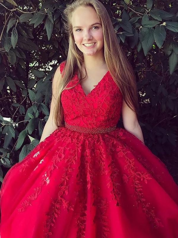 A Line Red Lace Prom Dresses Sleeveless V Neck Formal Dresses - MyChicDress