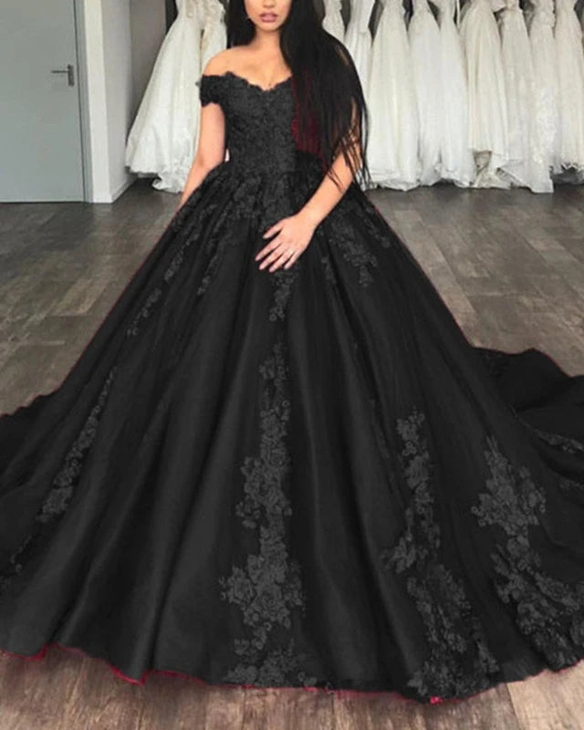 black Quinceanera Dresses Lace Appliques Off The Shoulder Ball Gowns