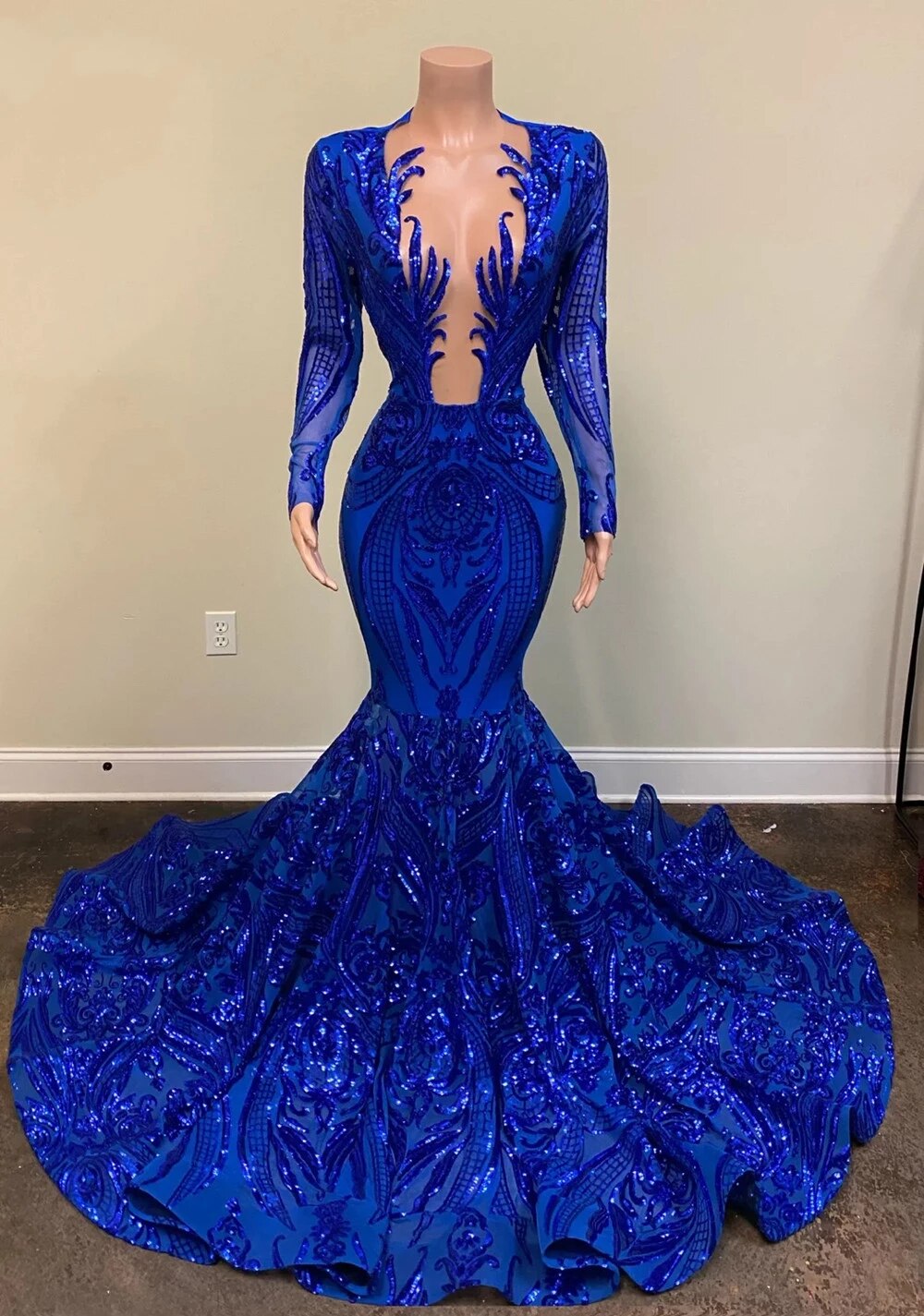 Gorgeous Mermaid Royal Blue Prom Dresses 2024 Long Sleeve Sequin Formal Gala Gowns MyChicDress