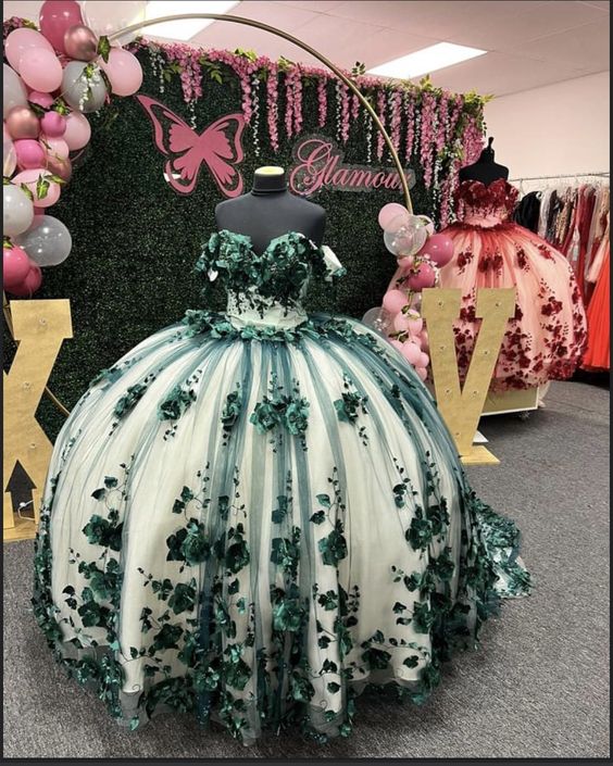 New Off Shoulder 2025 Emerald Green Quinceanera Dress 3D Flowers MyChicDress