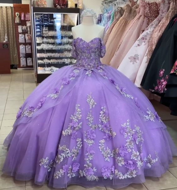 Princess Lace Lavender 2025 Quinceanera Dress Ball Gown 3D Flowers Sweet 16 Dress