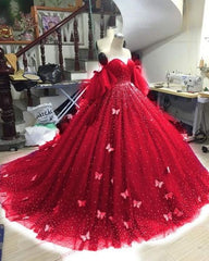 2024 Princess Red Quinceanera Dresses Off the Shoulder Sweetheart Beaded Sweet 16 Dress