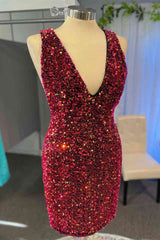 Sparkly Burgundy Bodycon Glitter Prom Dress V Neck Short Homecoming Dress MyChicDress