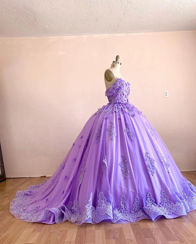 Off Shoulder Lace Lavender Quinceanera Dresses Appliques Flowers Sweet 16 Dresses